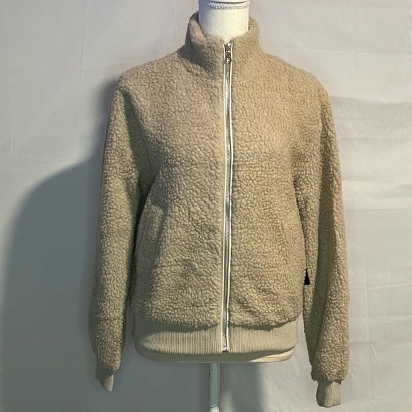 Cute jacket NWT - Picture 1 of 6